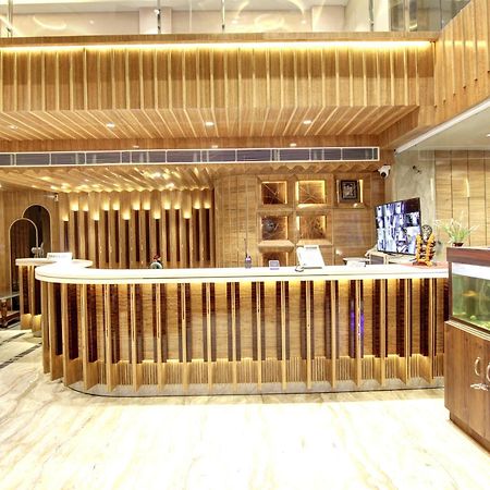 Hotel Krishna Plaza 'New Delhi' - By M S Hospitality Exterior photo