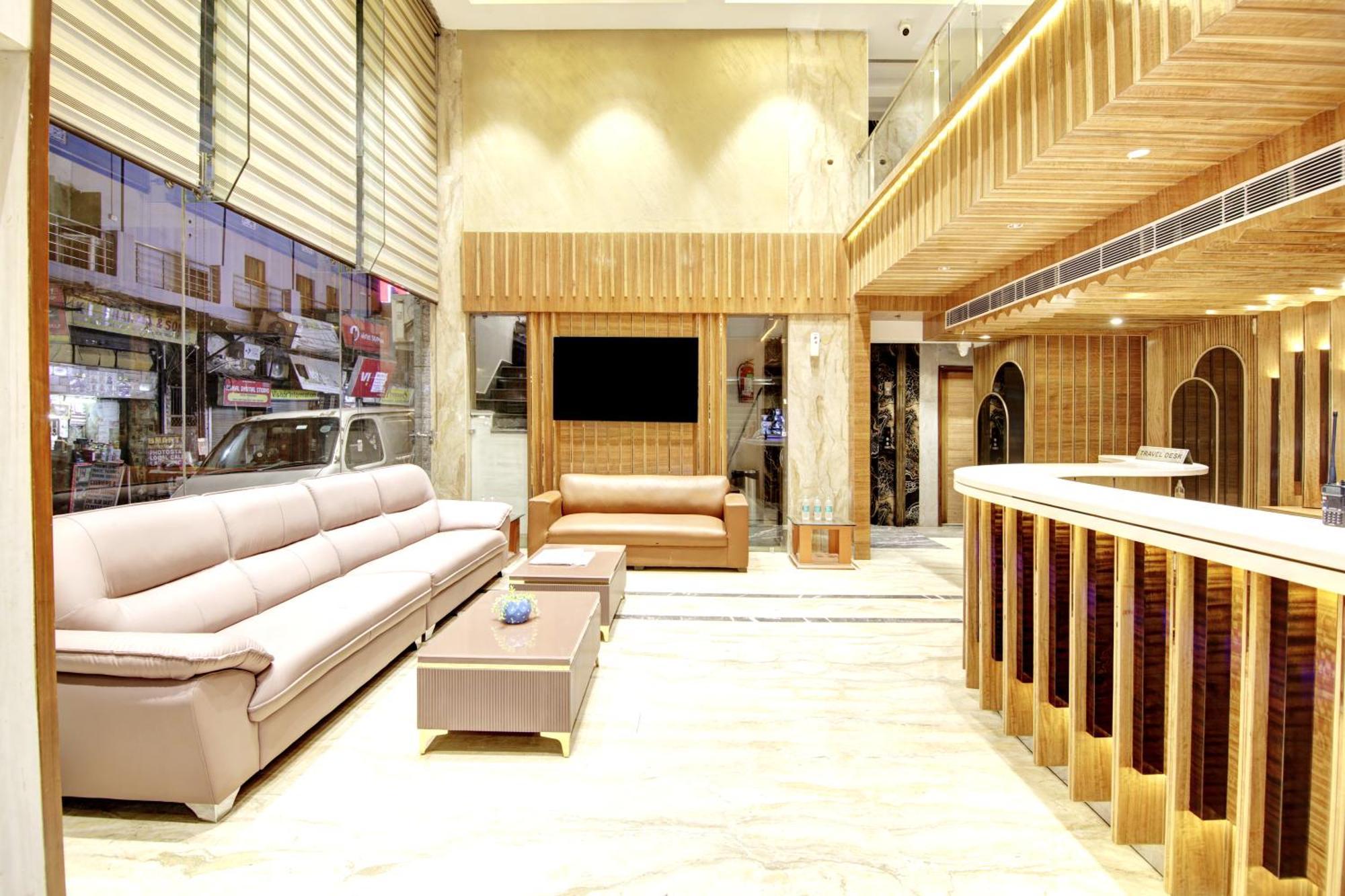 Hotel Krishna Plaza 'New Delhi' - By M S Hospitality Exterior photo